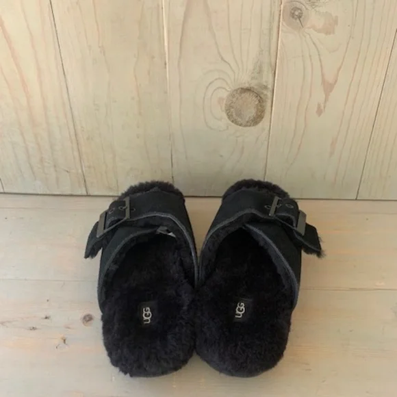 UGG OUTSLIDE BUCKLE BLACK FUR SANDALS SLIPPERS US 8 new - Picture 5 of 7